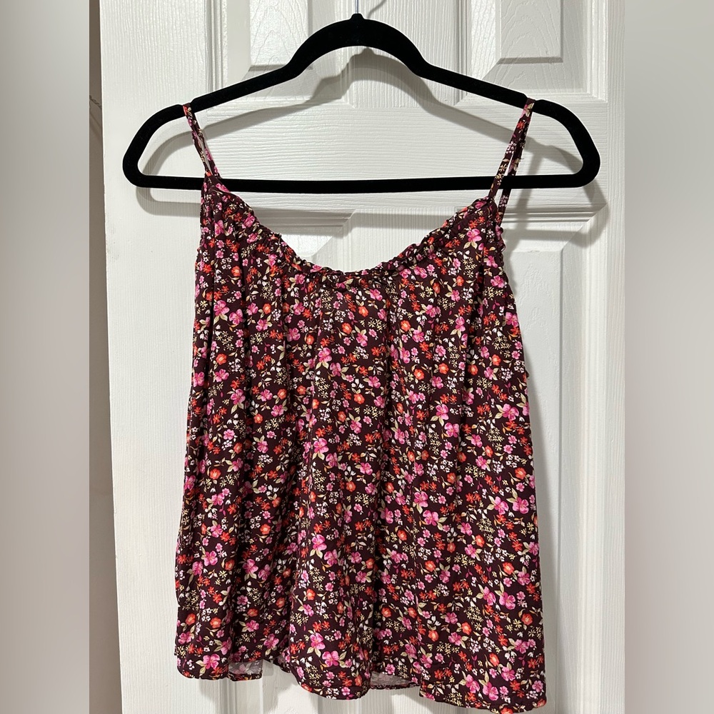 Old Navy Flowy Floral Top Size Medium